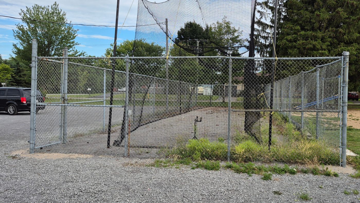 Representative outdoor batting cage (Parc Jacques-Gauthier)